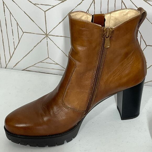 NeroGiardini Brown Leather Studded Side Zip Block Heel Boots Size 39 or 9 $295 - Picture 6 of 9